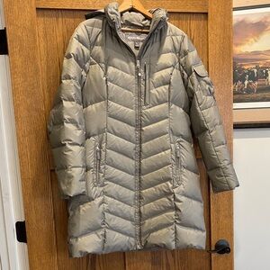Eddie Bauer Women's Olive Puffer Jacket